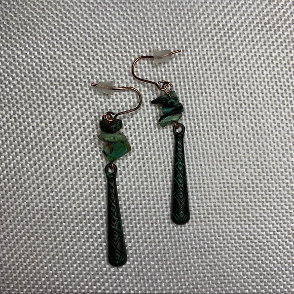 Boho inspired drop earrings. - Picture 2 of 2